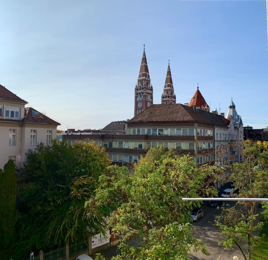 Cozy Apartment In The City Centre Next To Dom Square Szegedin Exterior foto