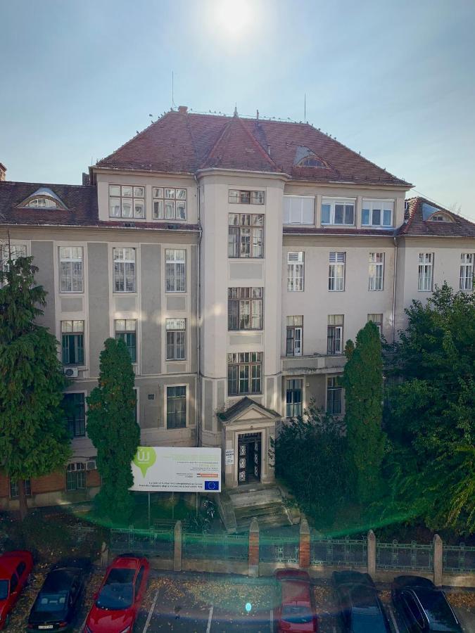 Cozy Apartment In The City Centre Next To Dom Square Szegedin Exterior foto