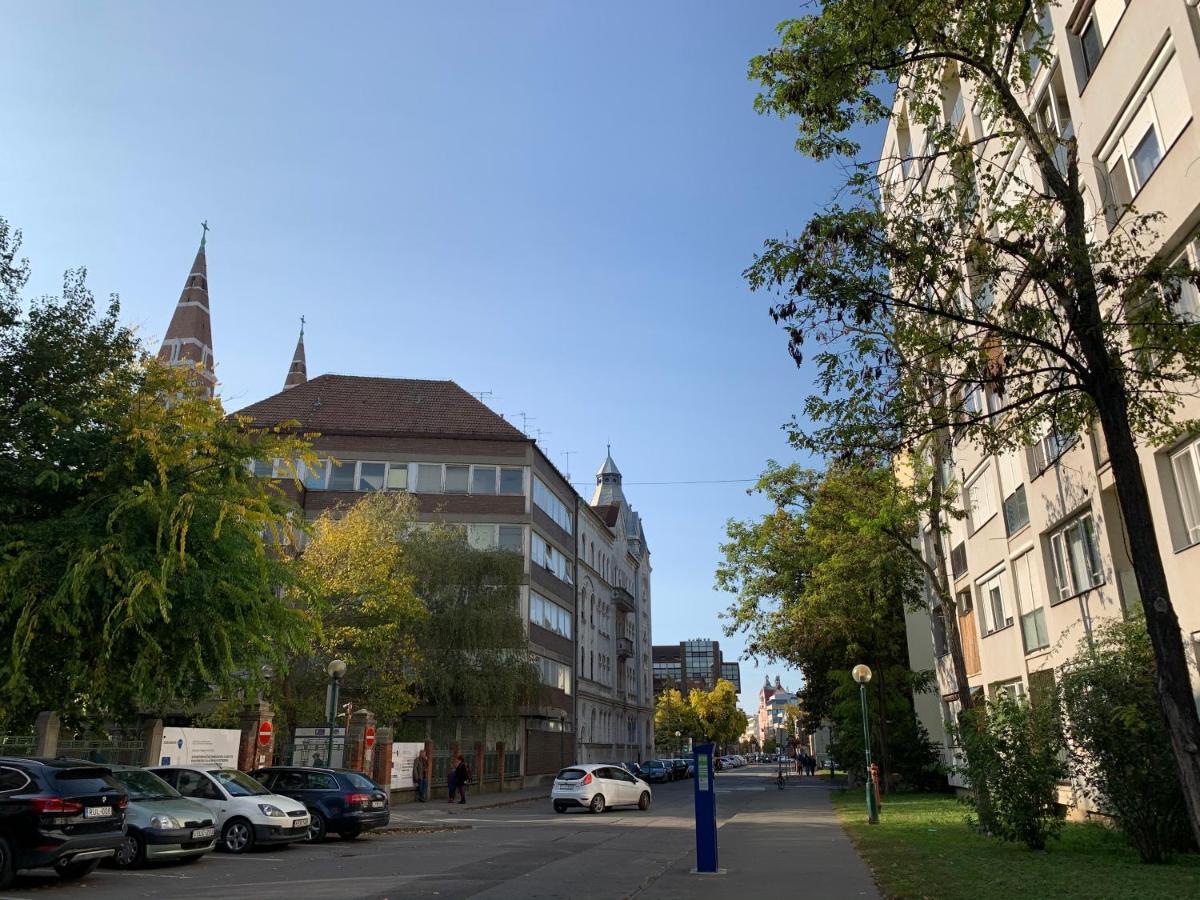 Cozy Apartment In The City Centre Next To Dom Square Szegedin Exterior foto