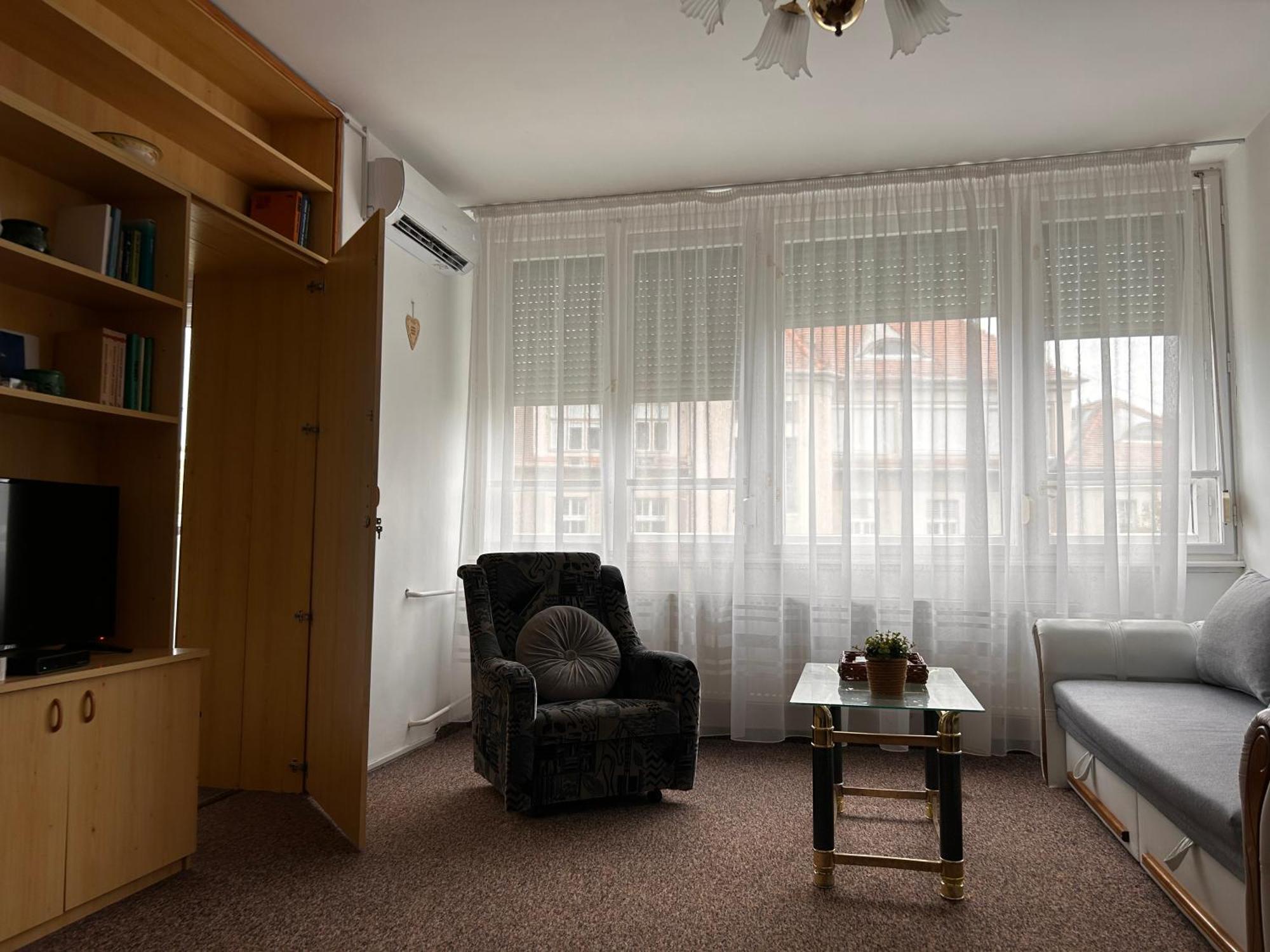 Cozy Apartment In The City Centre Next To Dom Square Szegedin Exterior foto