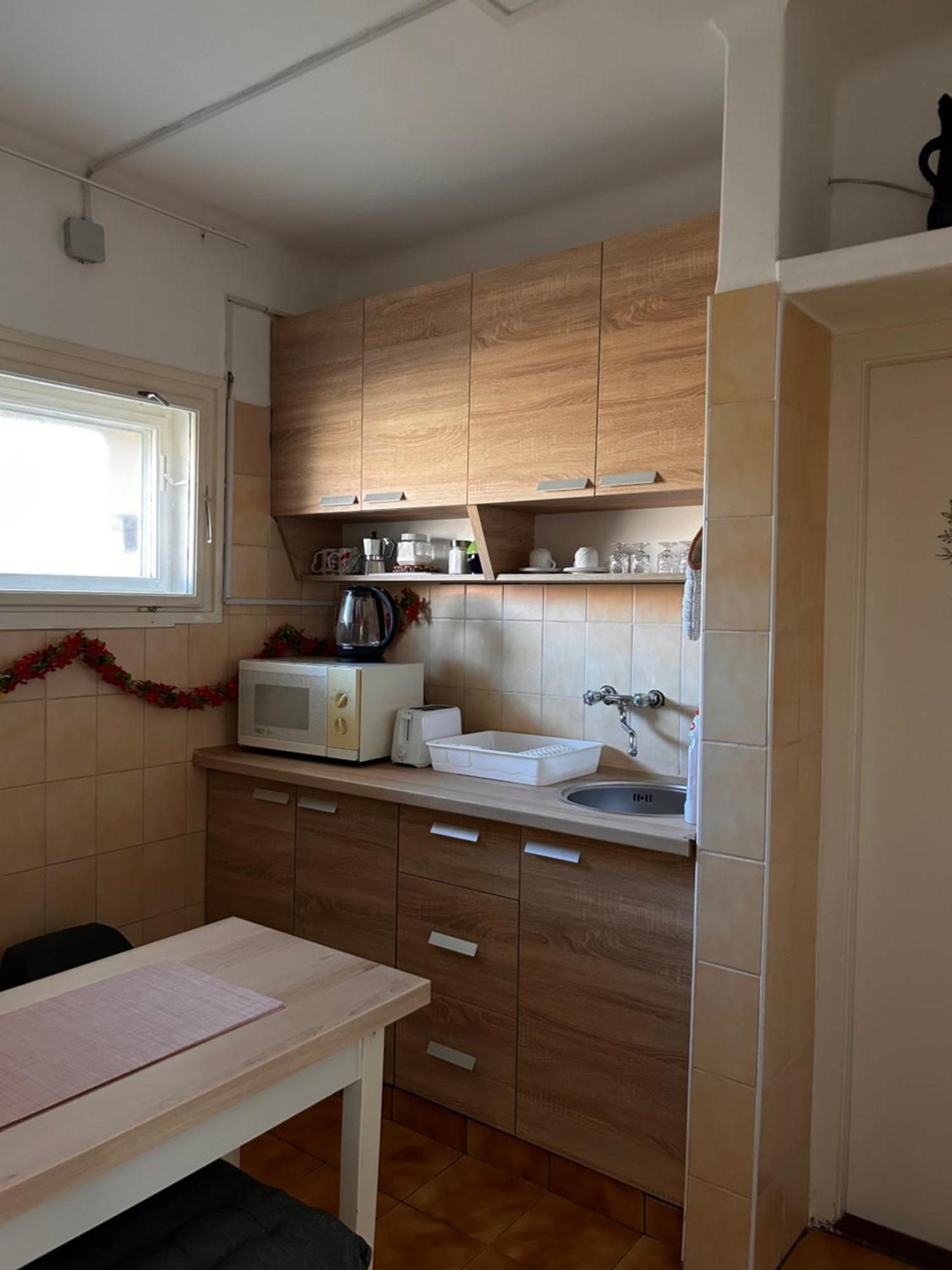 Cozy Apartment In The City Centre Next To Dom Square Szegedin Exterior foto